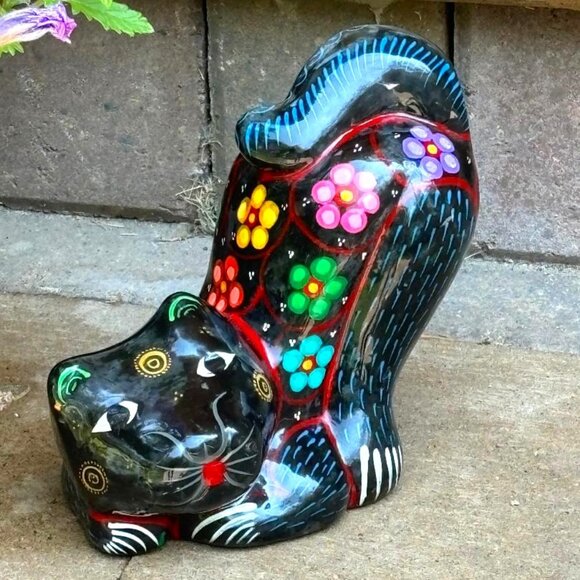 Vintage Talavera Hand Painted Mexican Folk Art Red Clay Ceramic Kitty Cat Bank - Picture 1 of 12